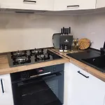 M&k West شقة