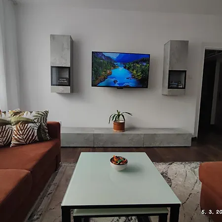 Apartment M&k West *