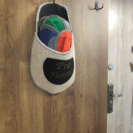 M&k West Apartmán *